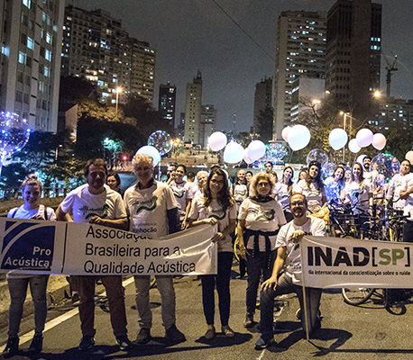 Bicicletada e caminhada no Minhocão marcaram o Inad 2019